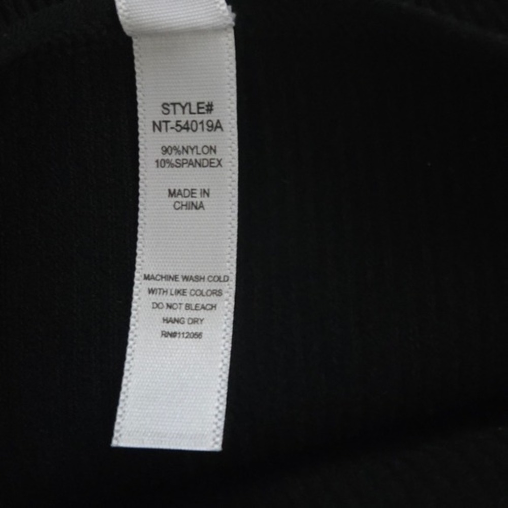 Zenana Black Ribbed Seamless Square Neck Crop Top NT-54019A Womens S/M small med - Picture 3 of 4